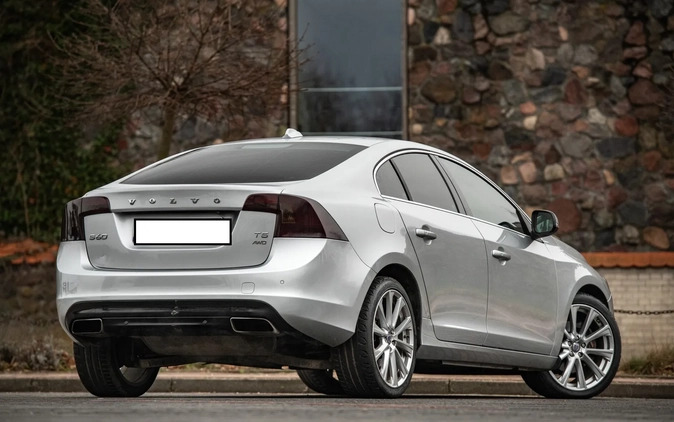 Volvo S60 cena 56000 przebieg: 189312, rok produkcji 2015 z Sochaczew małe 121